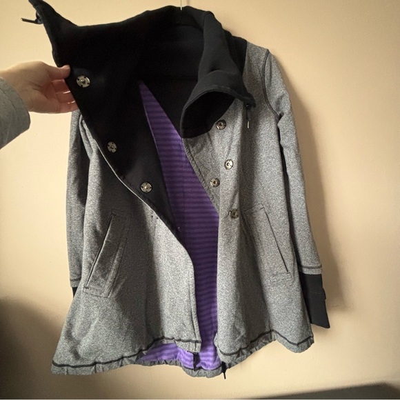 Lululemon Sz 6 Gratitude Wrap Static Charcoal Purple Lining - Picture 4 of 14